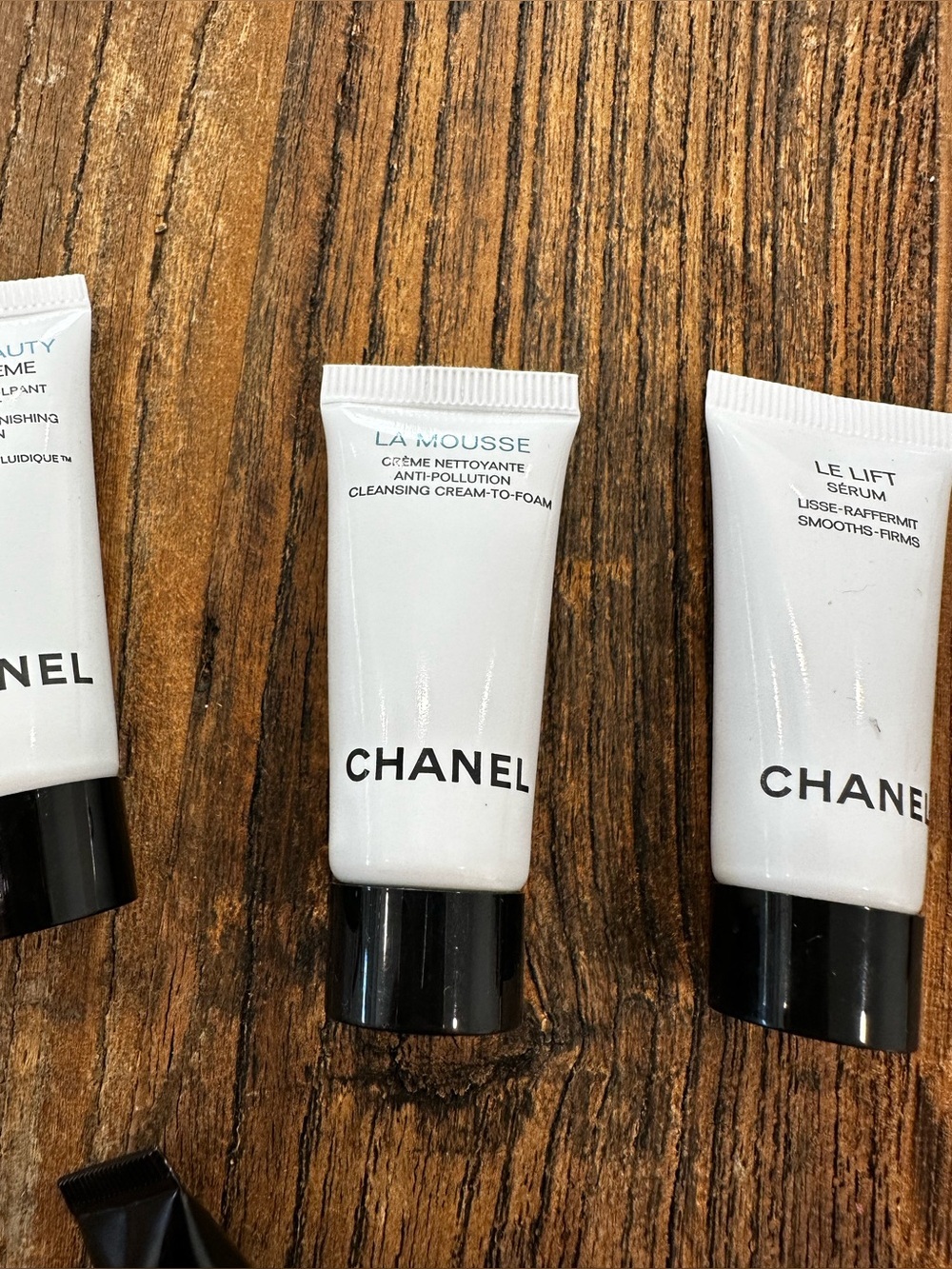 CHANEL White & Black Mini Skincare and Mascara Set - Picture 3 of 6